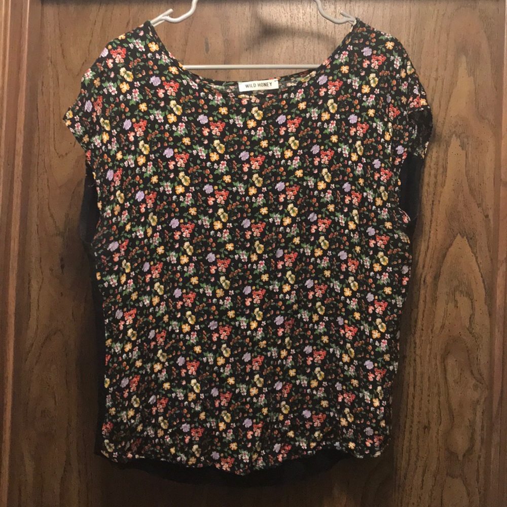 Cap-Sleeved Floral Top